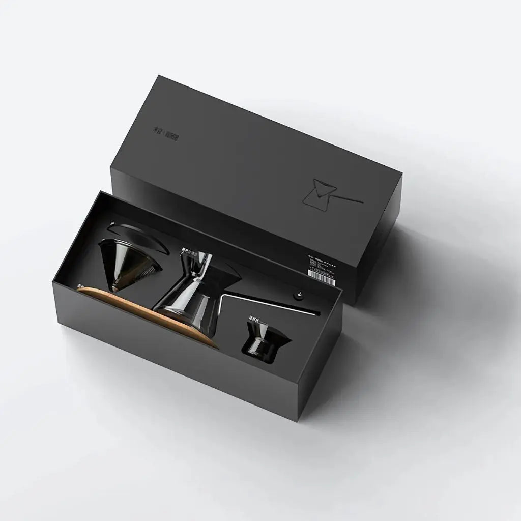 Complete tea brewing set with protective packaging