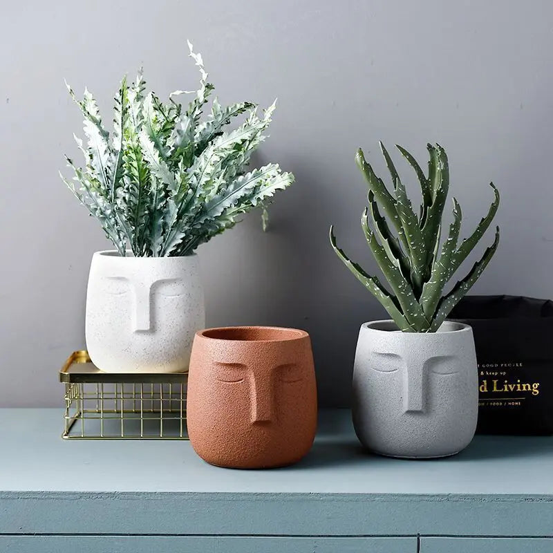 Amra Sculpted Face Plant Pot Inovessa