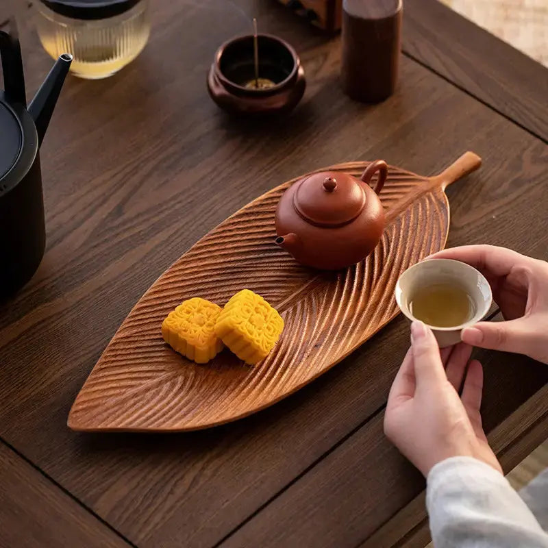 Arborwood Leaf Serving Tray Inovessa