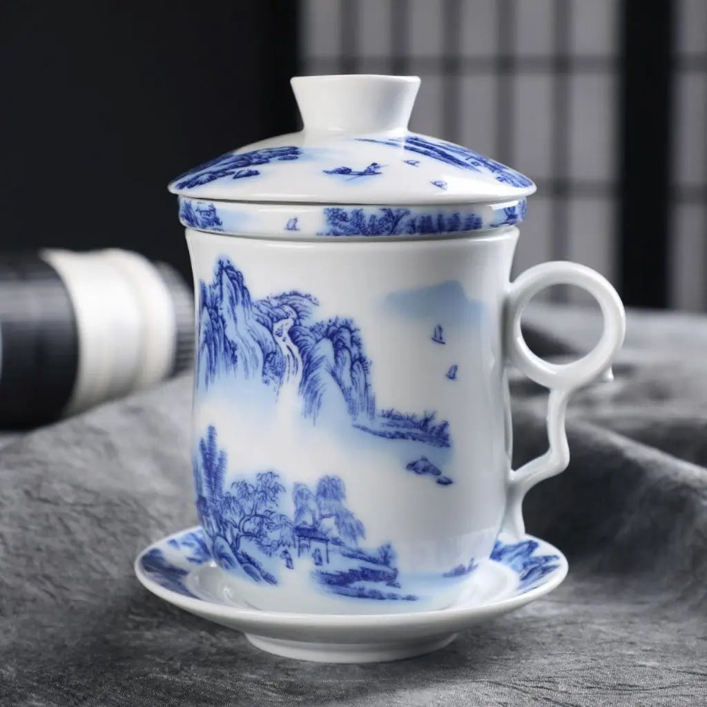 Professional ceramic mug with fitted lid and polished finish, ideal for office and home use