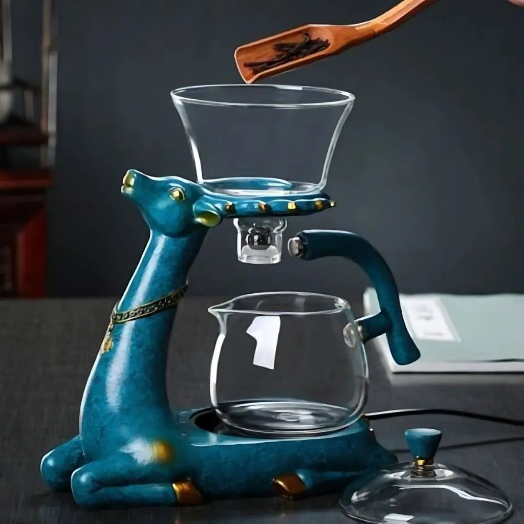 Clear borosilicate glass teapot featuring deer motif heat resistant with brewing infuser 300ml