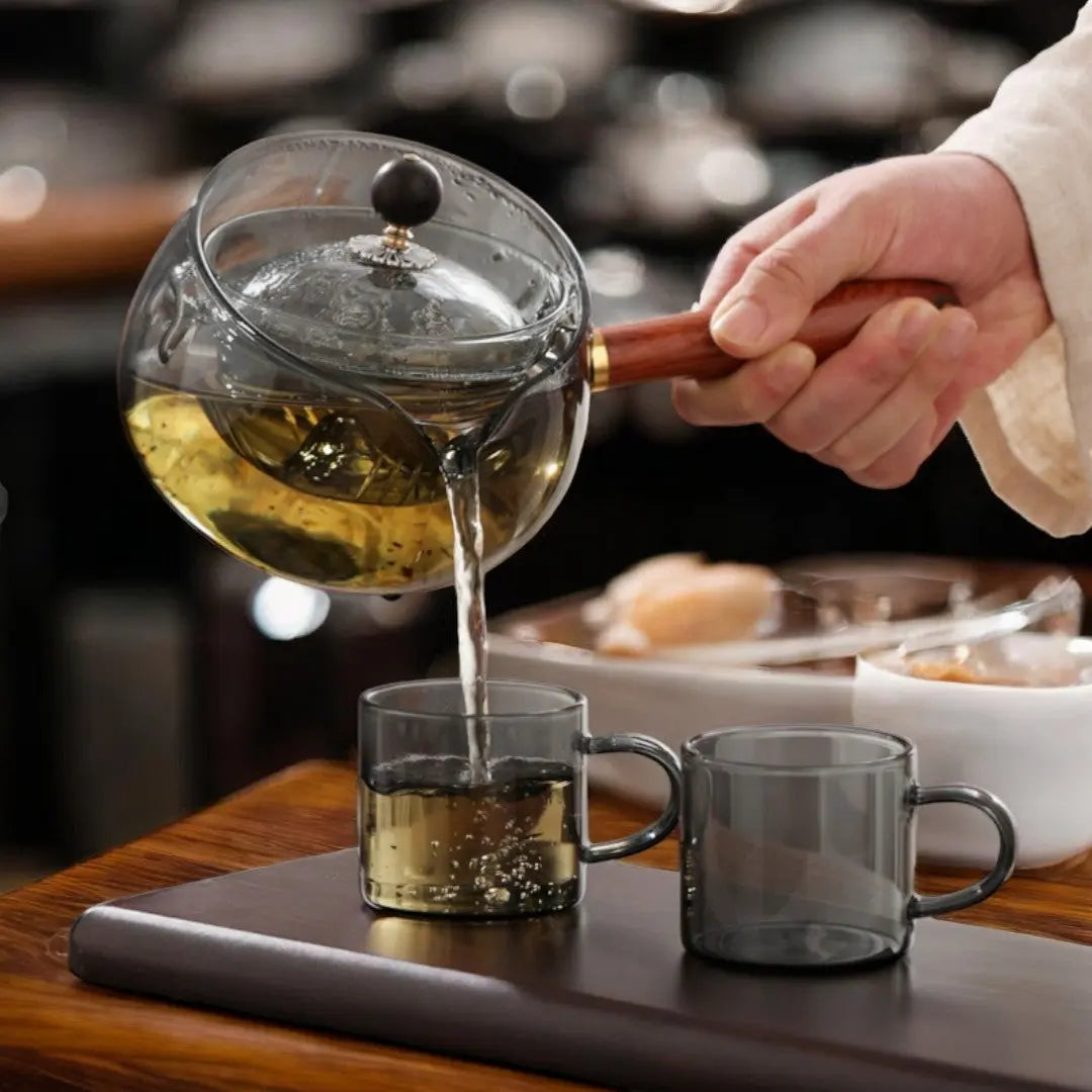 Everly Glass Rotating Teapot Inovessa