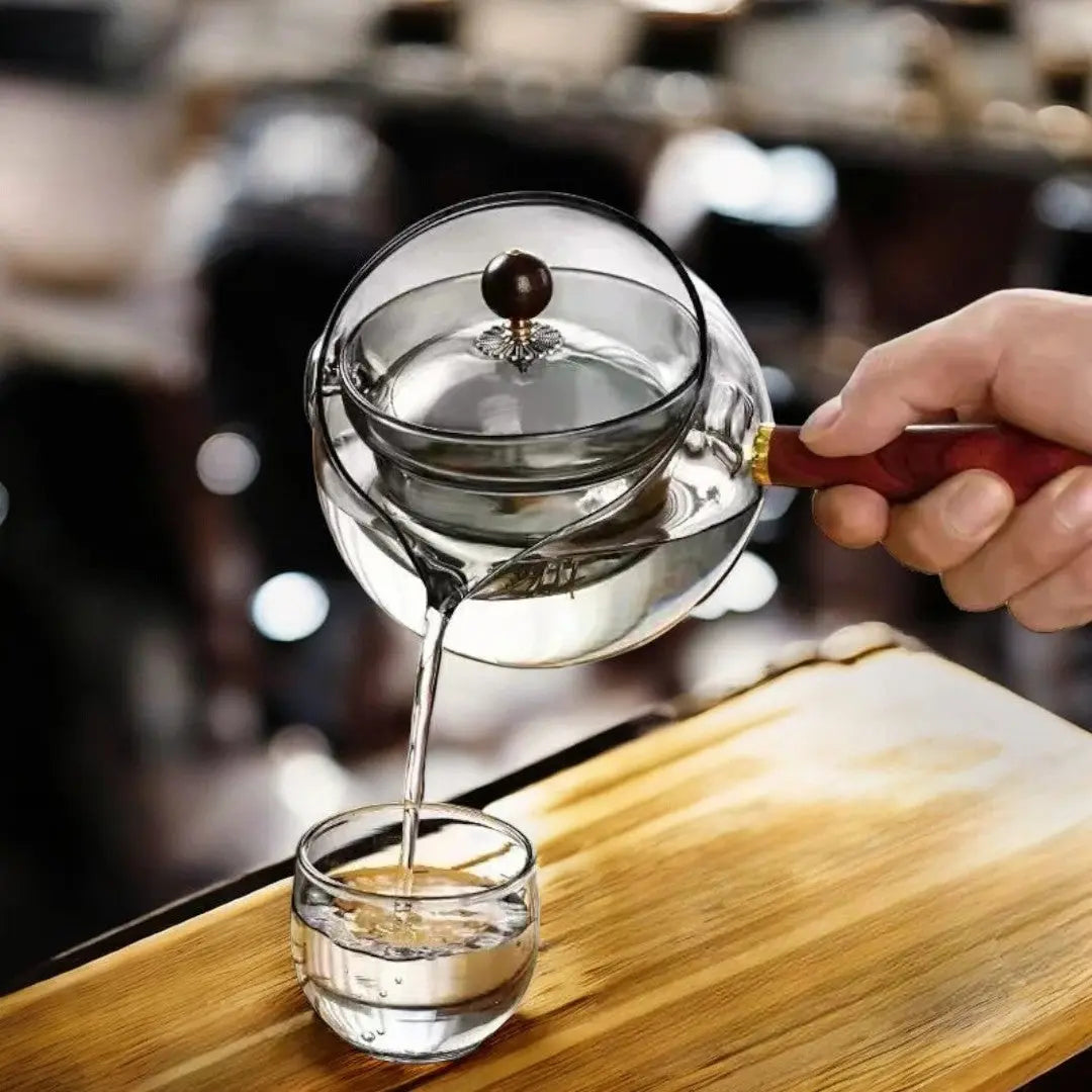 Everly Glass Rotating Teapot Inovessa