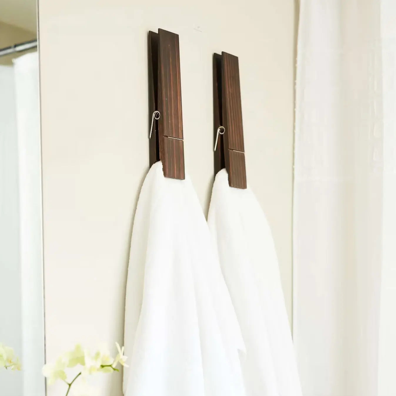 GiantClip™- Oversized Clothespin Towel Holder Inovessa