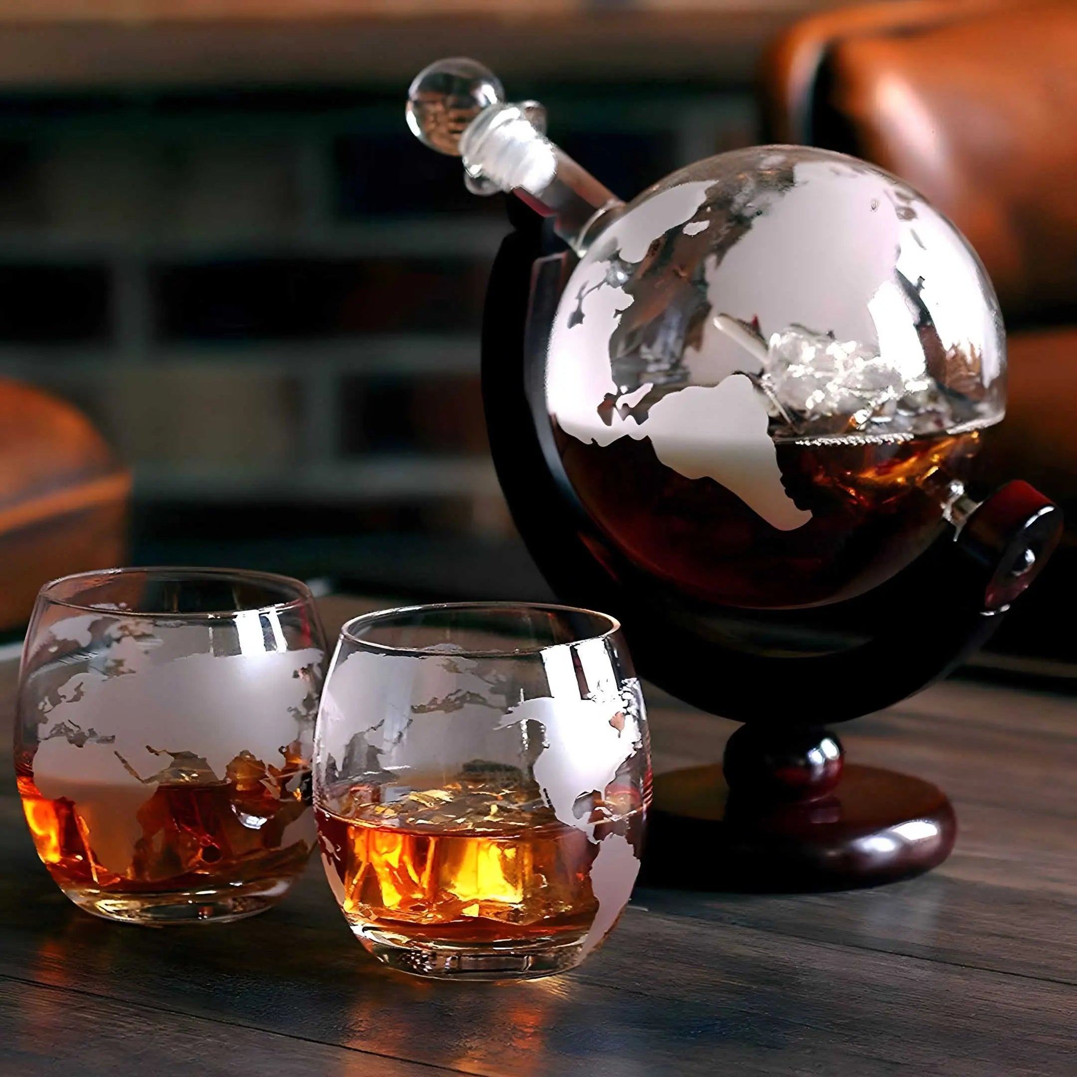 GlobeTaste™ - Globe Whiskey Decanter 850ml/28.7oz Inovessa