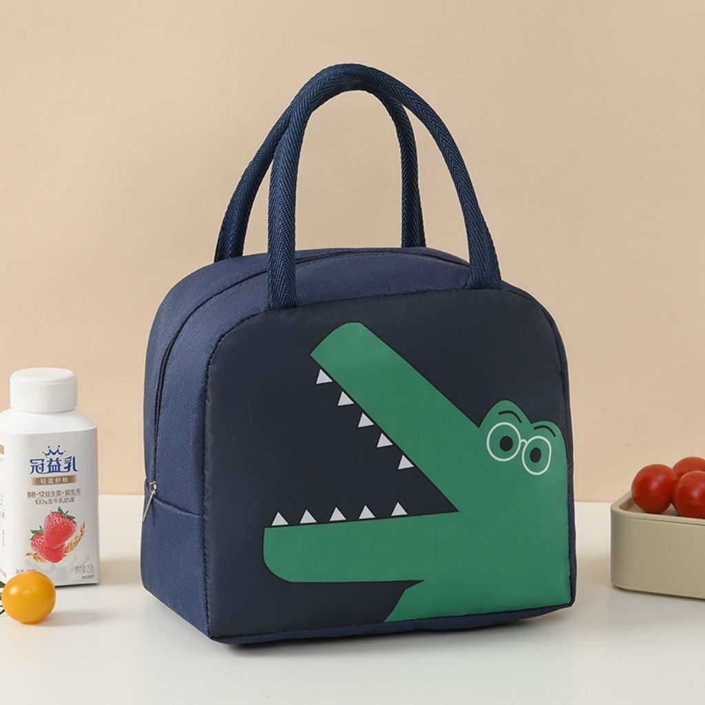 Aluminum foil lined lunch bag interior showing thermal insulation for optimal food temperature control.