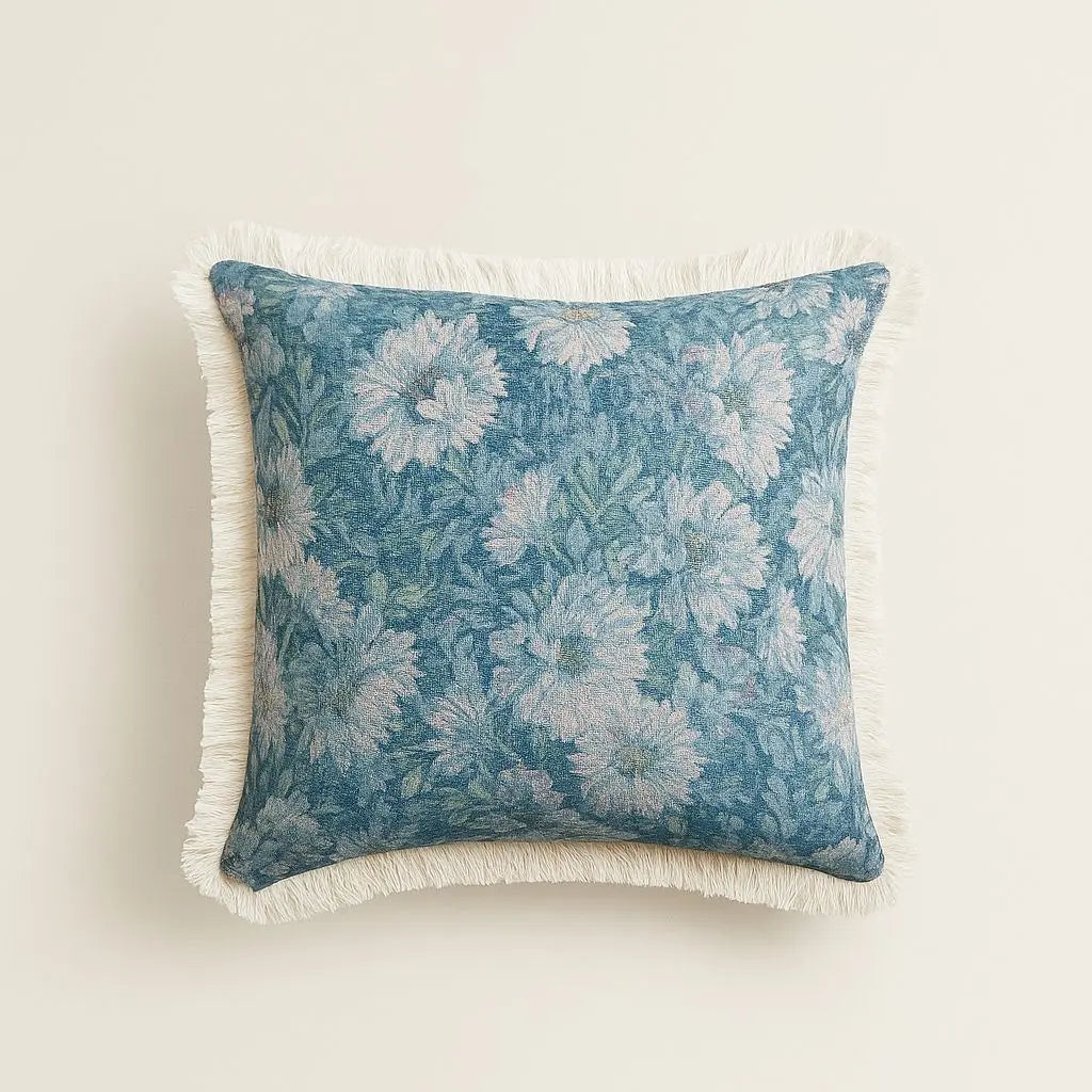 Jacquard geometric pillowcase with tassel trim in black and white pattern for modern home decor