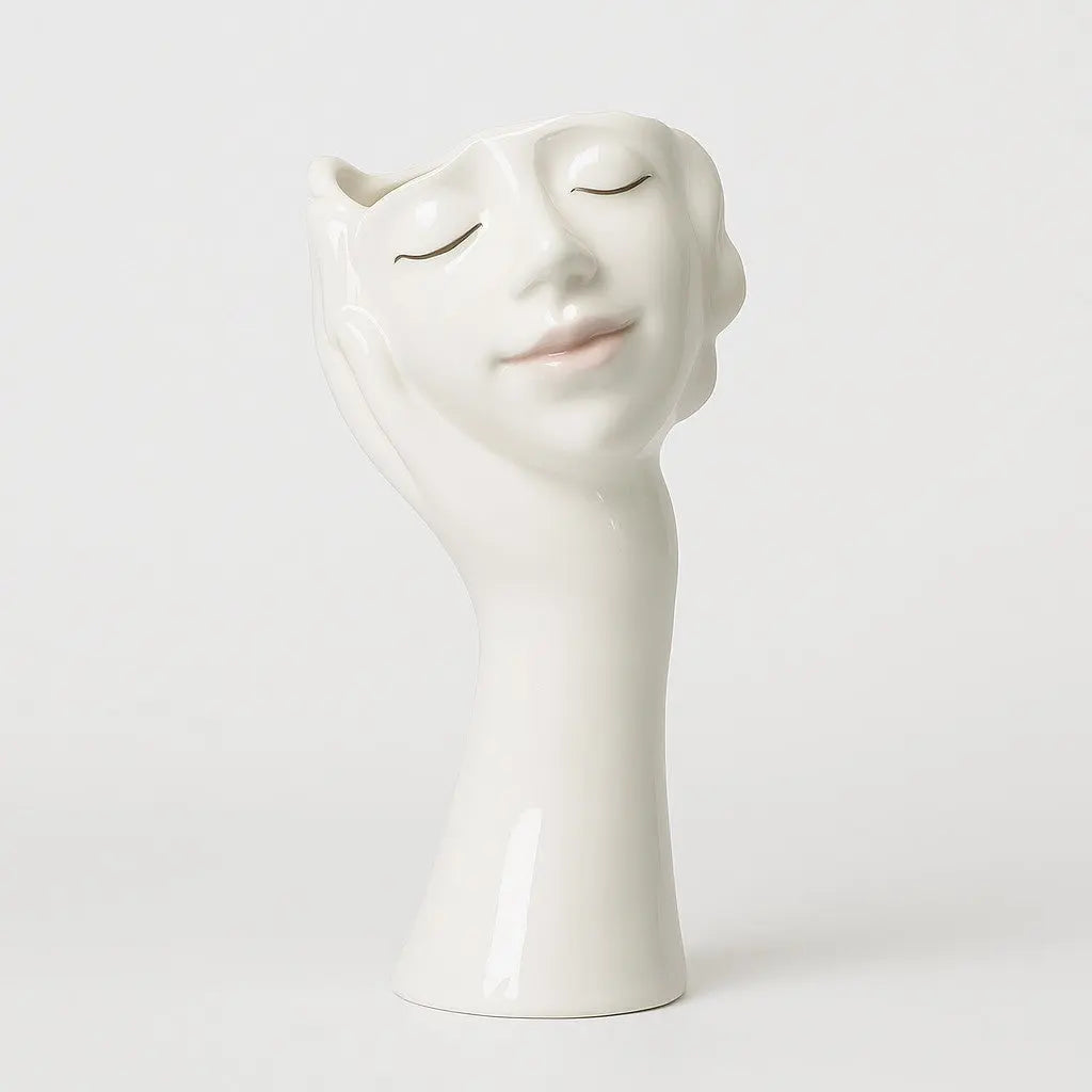 Liri Sculptural Face Flower Holder Inovessa