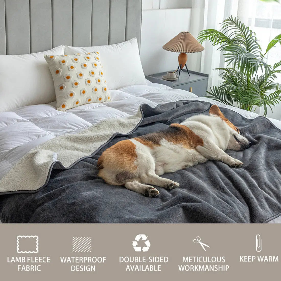 PawCuddle™ - Waterproof Pet Blanket Inovessa