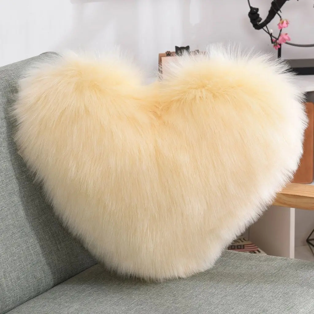 Heart Plush Pillow Inovessa