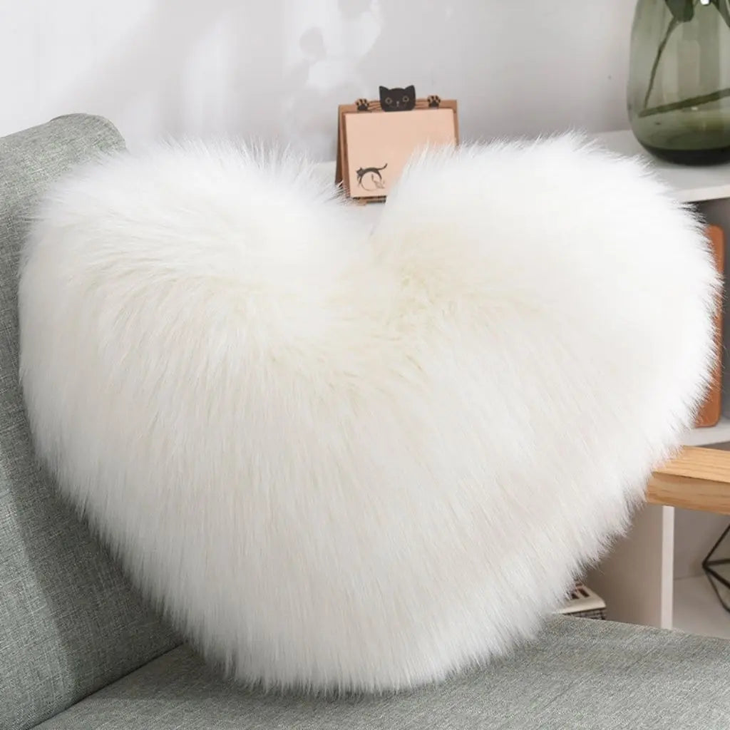 Heart Plush Pillow Inovessa