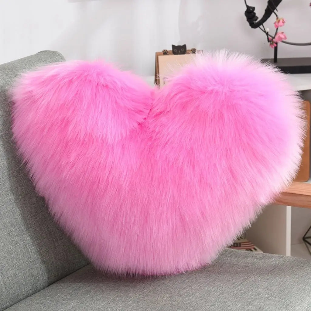 Heart Plush Pillow Inovessa