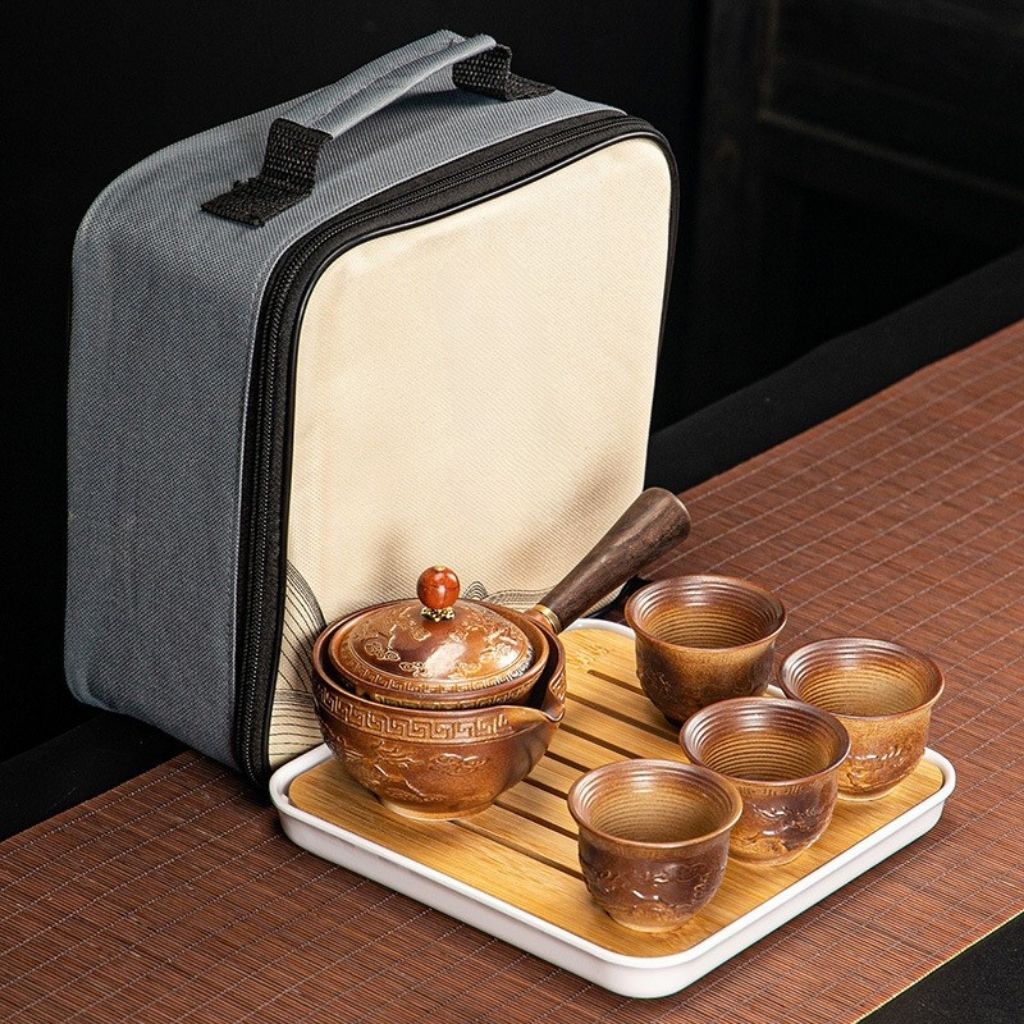 Taven Retro Pot with Cups & Gift Box