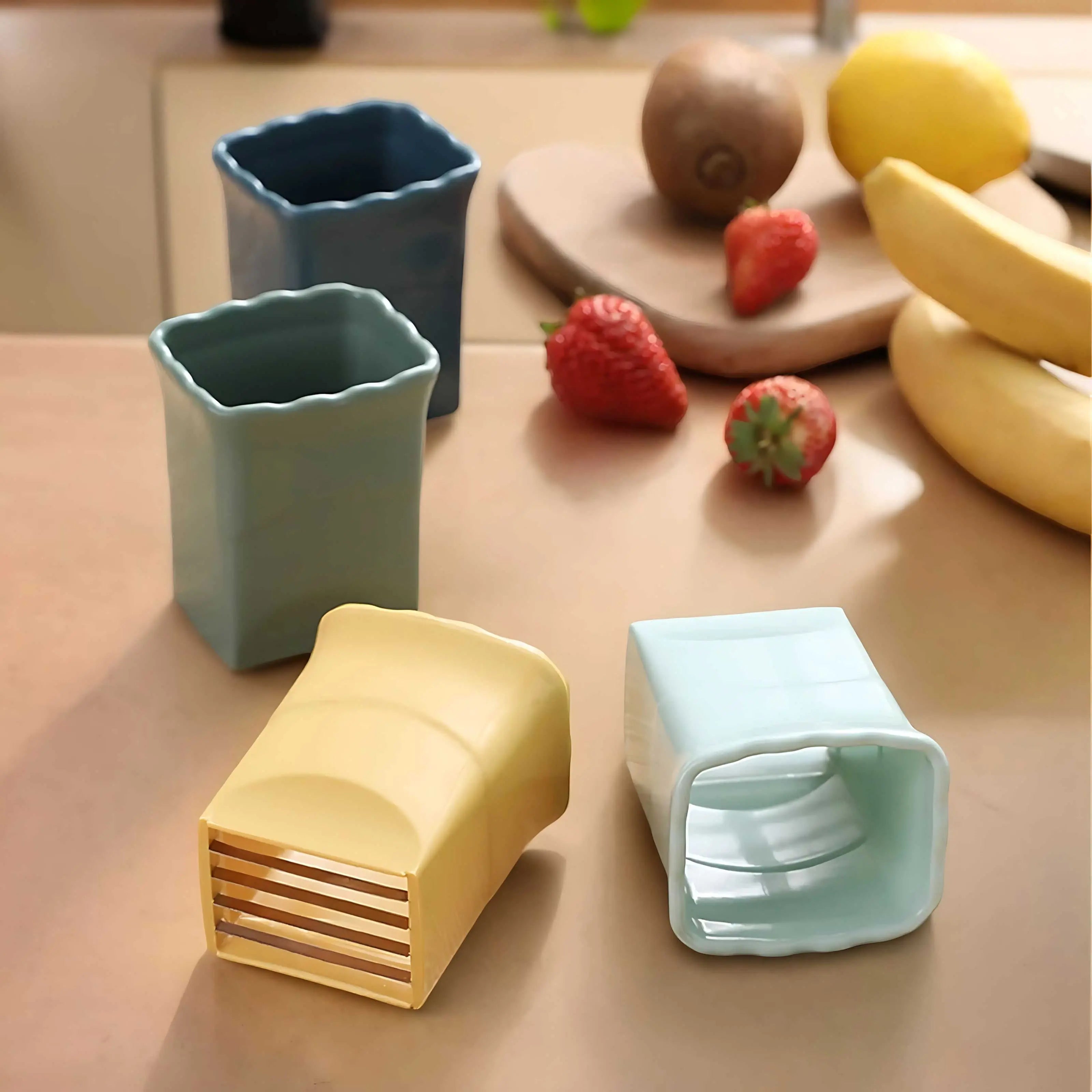 QuickSlice™ - Compact Fruit Slicer Inovessa