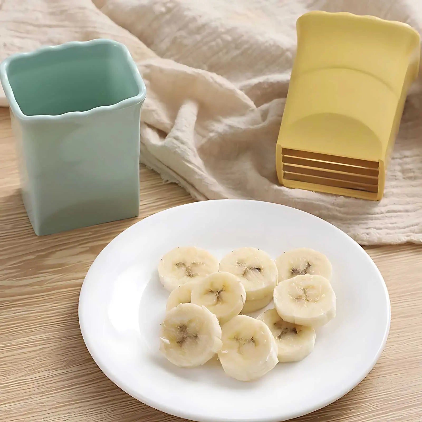 QuickSlice™ - Compact Fruit Slicer Inovessa