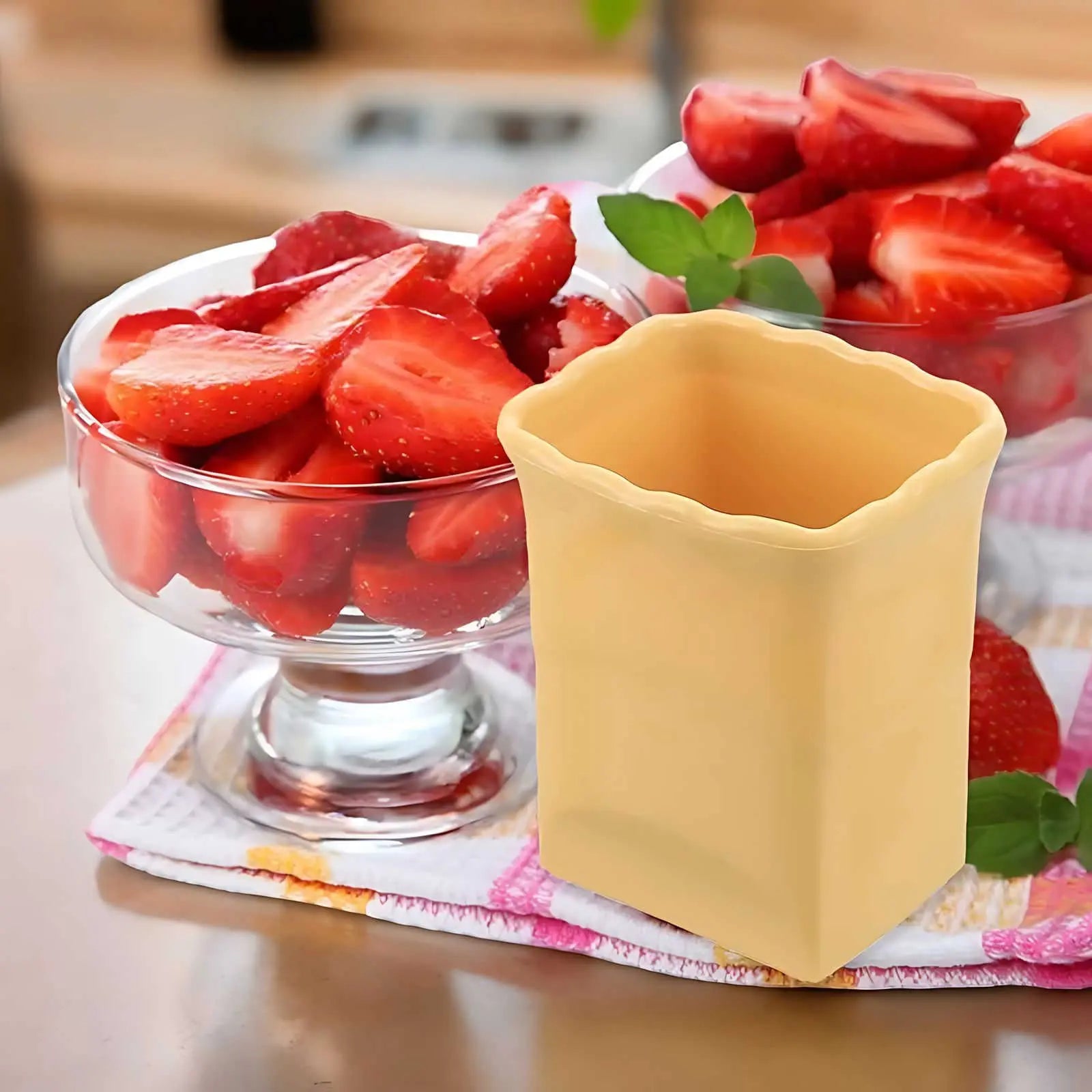 QuickSlice™ - Compact Fruit Slicer Inovessa