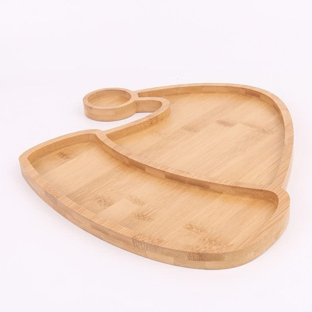Wooden compartment board shaped like a hat, suitable for small snacks.