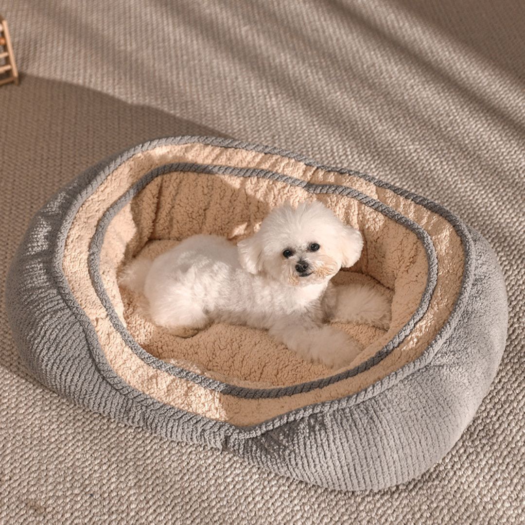 Machine washable dog bed with removable cover in durable easy clean fabric