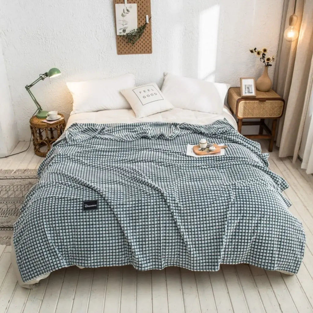 Neutral-toned polyester blanket for modern home décor and seasonal comfort layering