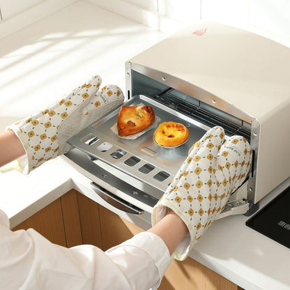 Kitchen oven mitts designed for everyday baking and cooking with practical hanging loop storage