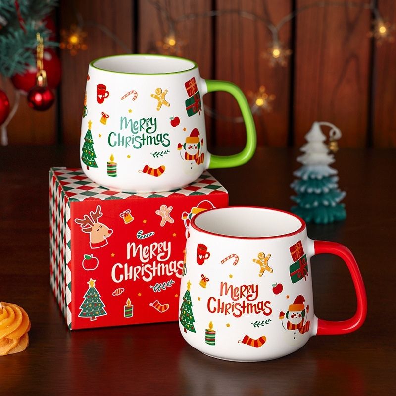 400ml holiday coffee mug with Christmas decorations and red ceramic handle