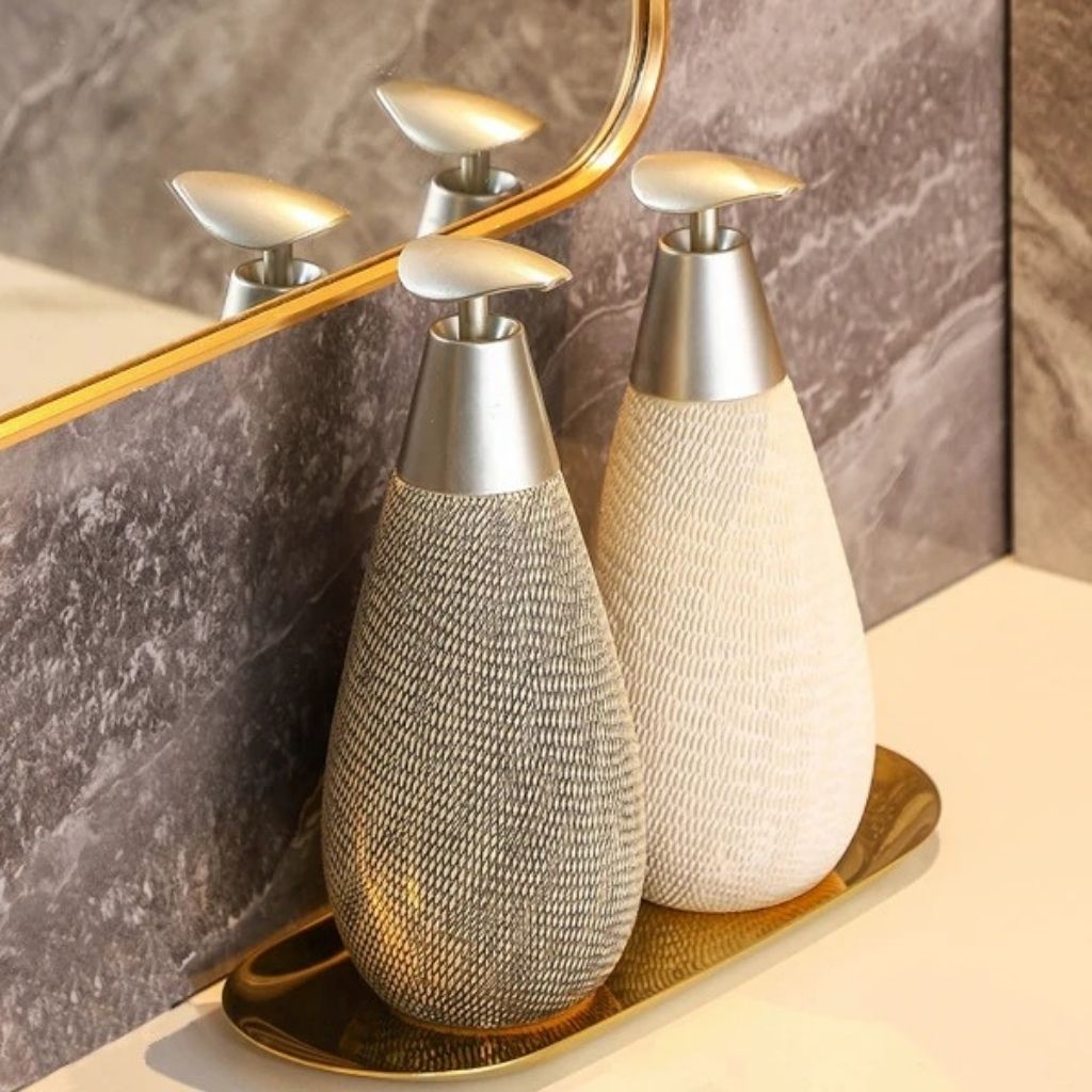 Retro ceramic bathroom dispenser with Japanese design elements and durable brushed surface